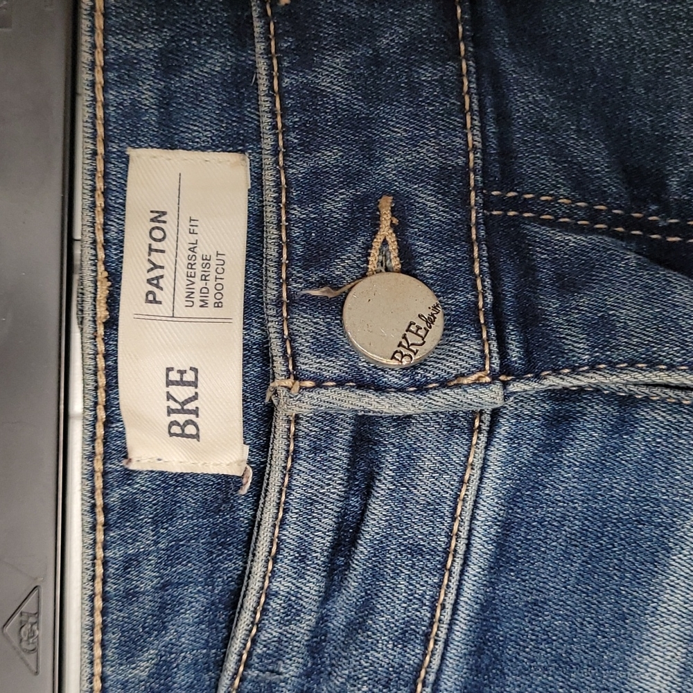 Buckle Jeans